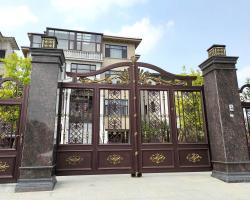 Железные художественные ворота