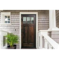 Дверь со стеклом