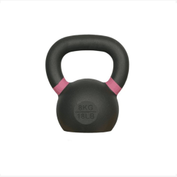 Покрытая порошком гиря для занятий спортом в спортзале