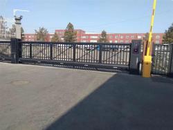 Консольные откатные ворота без колес и без направляющих