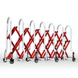 Расширяемая баррикада для зоны изоляции проезжей части