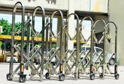 Портативный расширяемый барьер из нержавеющей стали