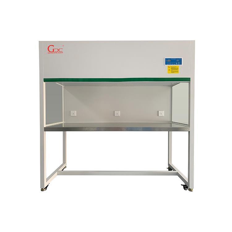 Лабораторный шкаф с ультраламинарным потоком воздуха 