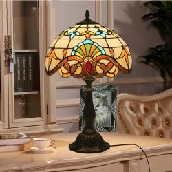 Настольная лампа для спальни