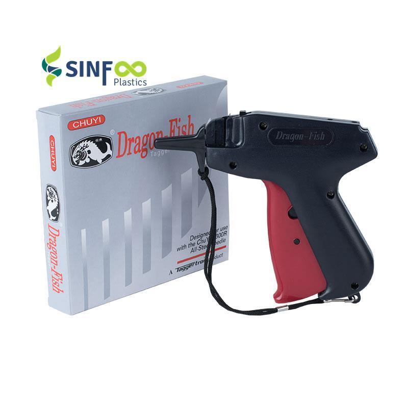 Пистолет для маркировки одежды черного цвета