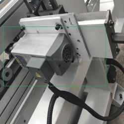 Автоматический фрезерно-фрезерный станок для обработки канавок на деревянной дверной раме