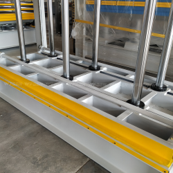 Гидравлический пресс для ламинирования деревянных дверей