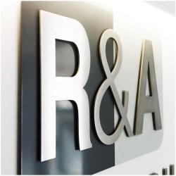 Алюминиевая вывеска с логотипом 