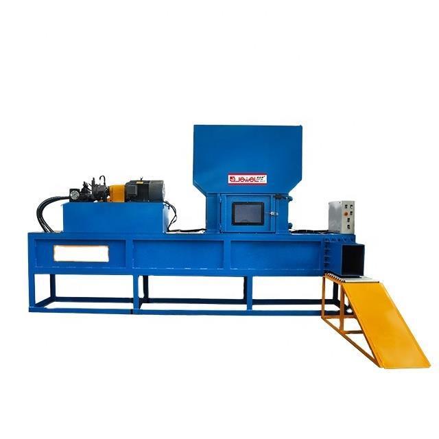 Горизонтальный гидравлический пресс для опилок