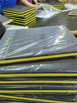 Изготовленный на заказ прочный водонепроницаемый коврик из пеноматериала