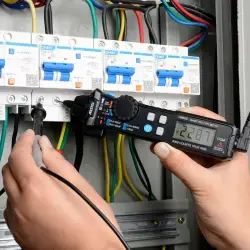 Цифровой мультиметр T-RMS