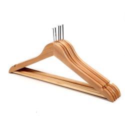 Деревянная вешалка для костюма