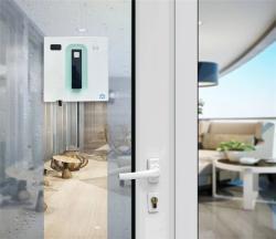 Оптовый робот для очистки стекол с автораспылением и дистанционным управлением (арт. 29101936)