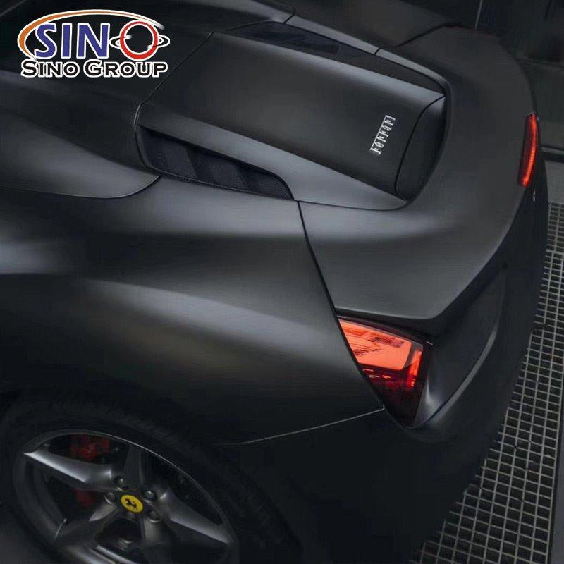 Матовая чёрная виниловая плёнка для обтяжки кузова автомобиля (арт. 1312450)