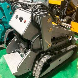 Погрузчик мини 950 кг с ковшом-смесителем CE EPA двигатель Японии доставка (арт. 25-12062377)