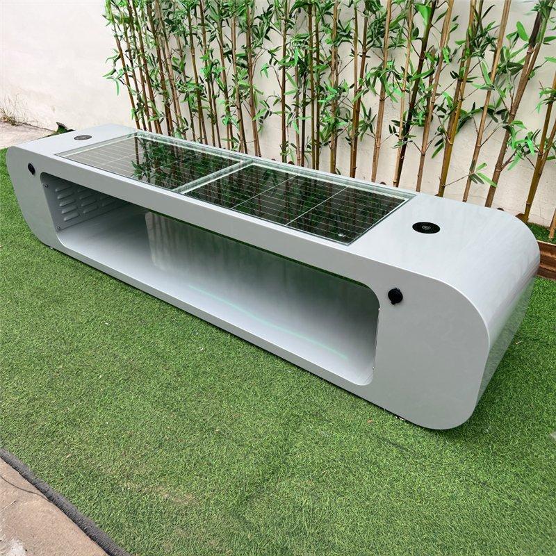 Солнечная умная скамейка с беспроводной зарядкой, USB-портами и светодиодным освещением для открытых пространств (арт. 25-3072120)