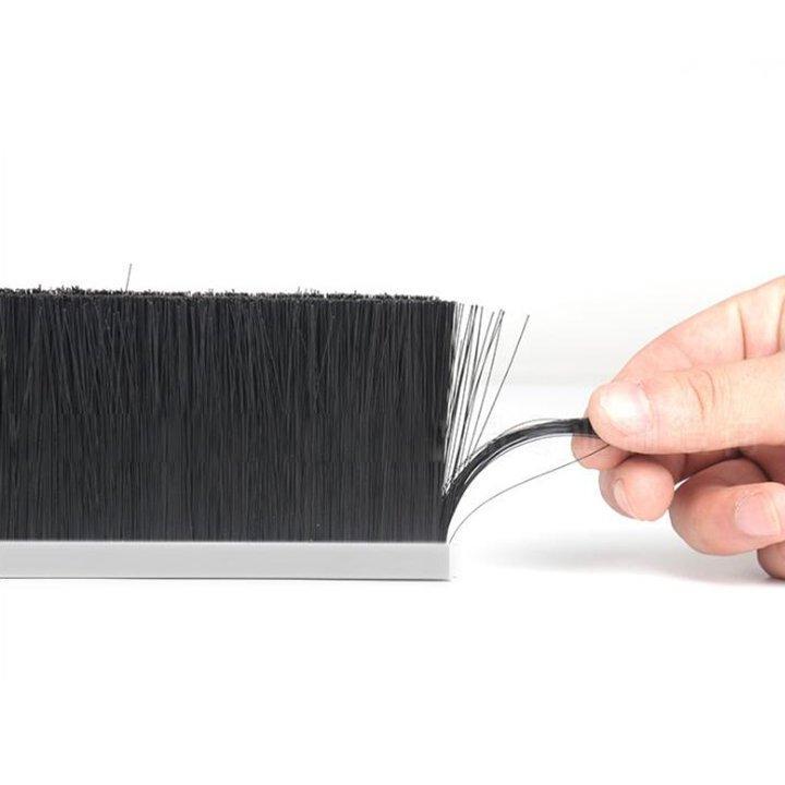 Щетка для использования в автоматических дверях (арт. 25-1408423)