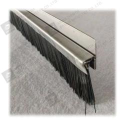 Щетка для дверей высокого качества H-образная с черными уплотнителями (арт. 25-1408496)