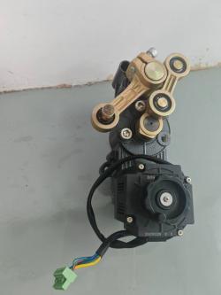 Шлагбаум автоматический с мотором DC24V и стрелой 6 м (арт. 25-5080515)