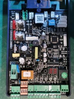 Плата управления шлагбаумом AC мотор DZX2.2P 220/110V (арт. 25-5080619)