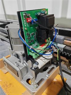 Открыватель дверей гаража умный 550W с пультом и WiFi (арт. 25-5080866)