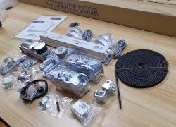 Дверь автоматическая стеклянная с микроволновым датчиком (арт. 25-5080897)