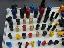 Буровая коронка для скважин резьбовая с кнопками (арт. 25-5082245)