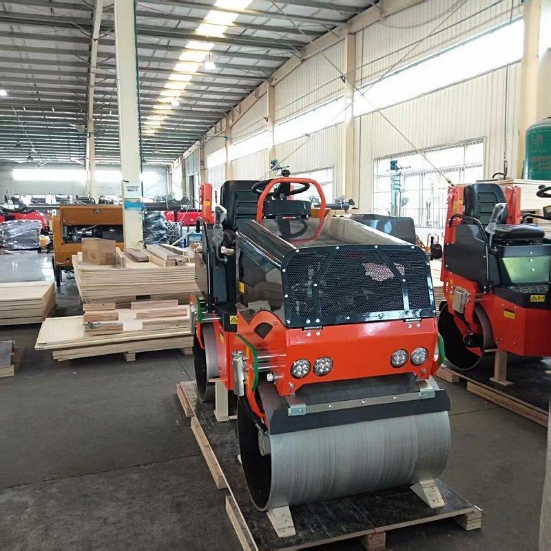 Каток дорожный вибрационный гидравлический 1T 1.5T CE EPA (арт. 25-5082484)