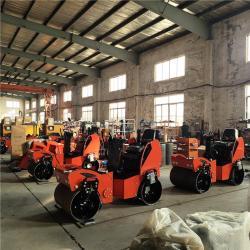 Каток дорожный мини 1.2 тонны с резиновыми шинами (арт. 25-5082514)