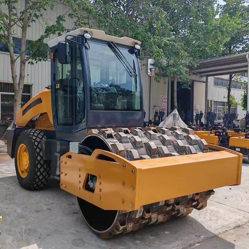 Каток дорожный дизельный вибрационный 6-12 тонн (арт. 25-5082673)