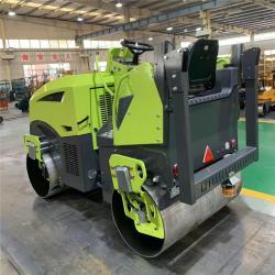 Каток дорожный вибрационный для асфальта самоходный (арт. 25-5082771)