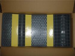 Коврики парковочные пластиковые для гаража и авто (арт. 25-5083410)