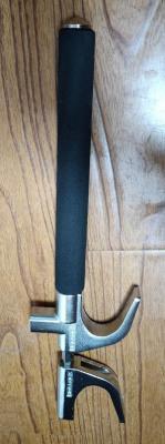 Замок блокиратор рулевого колеса универсальный противоугонный (арт. 25-5083680)