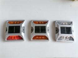 Светоотражатель дорожный алюминиевый с солнечной панелью 6 LED (арт. 25-5083698)