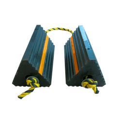 Упор резиновый для колёс с верёвкой авиационный (арт. 25-5083781)