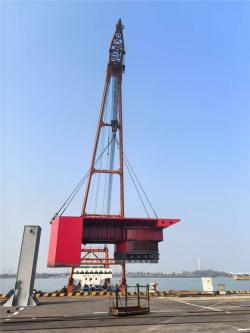 Кран стреловой 2000 тонн с двигателем для портов и верфей (арт. 25-5085283)