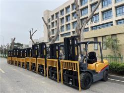 Погрузчик дизельный складской 2-3 тонны для материалов (арт. 25-5085385)