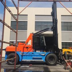 Погрузчик с основным мотором и компонентами коробки передач (арт. 25-5085557)