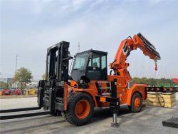 Погрузчик крановый тяжёлый 12т SOCMA HNFC120-450 (арт. 25-5085679)