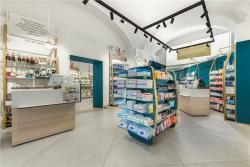 Медицинская деревянная витрина с полками для аптеки (арт. 25-19080238)