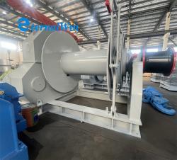 Лебедка буксировочная гидравлическая 10-50т для палубы судна (арт. 25-19081066)