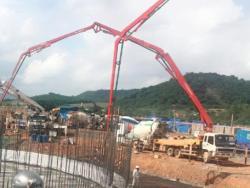 Автобетононасос 69м 10*6LHD + Самозагружающийся миксер (арт. 25-19084172)