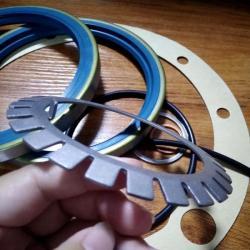 Масляное уплотнение для грузовика 145*175*13/14 с O-кольцом (арт. 25-19085515)