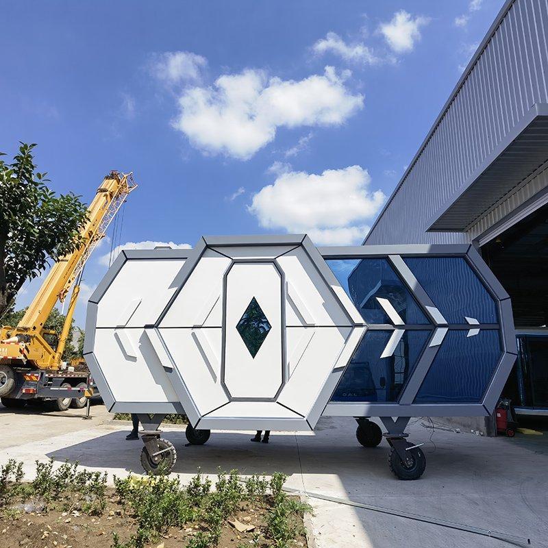 Модульный дом из стали с футуристичным дизайном и водонепроницаемостью (арт. 26-1090046)