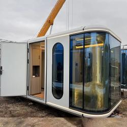 Дом-капсула на колесах с двойными дверями (арт. 26-1090060)