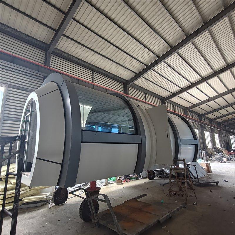 Модульный дом-капсула цилиндрической формы для курорта (арт. 26-1090132)