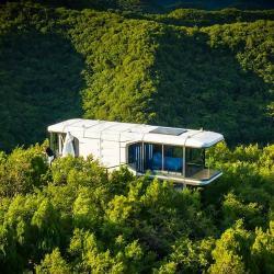 Надувные космические капсулы с солнечной подзарядкой (арт. 26-1090137)