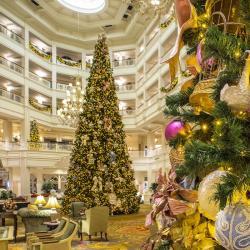 Искусственная елка с LED звездой ручной работы 2023 (арт. 26-1090439)